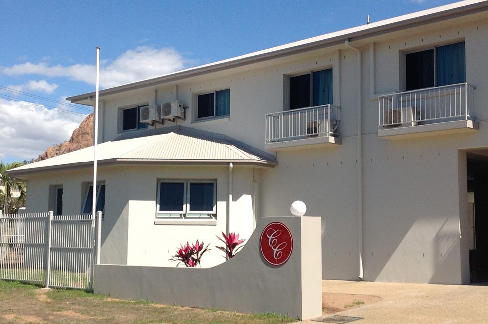 Welcome to Castle Crest Motel - Townsville QLD